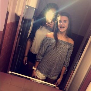 Meet your Posher, Logan